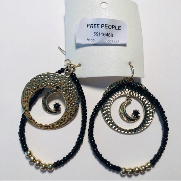 3/$20 Free people earrings oval shaped with moon stars - Picture 2 of 3